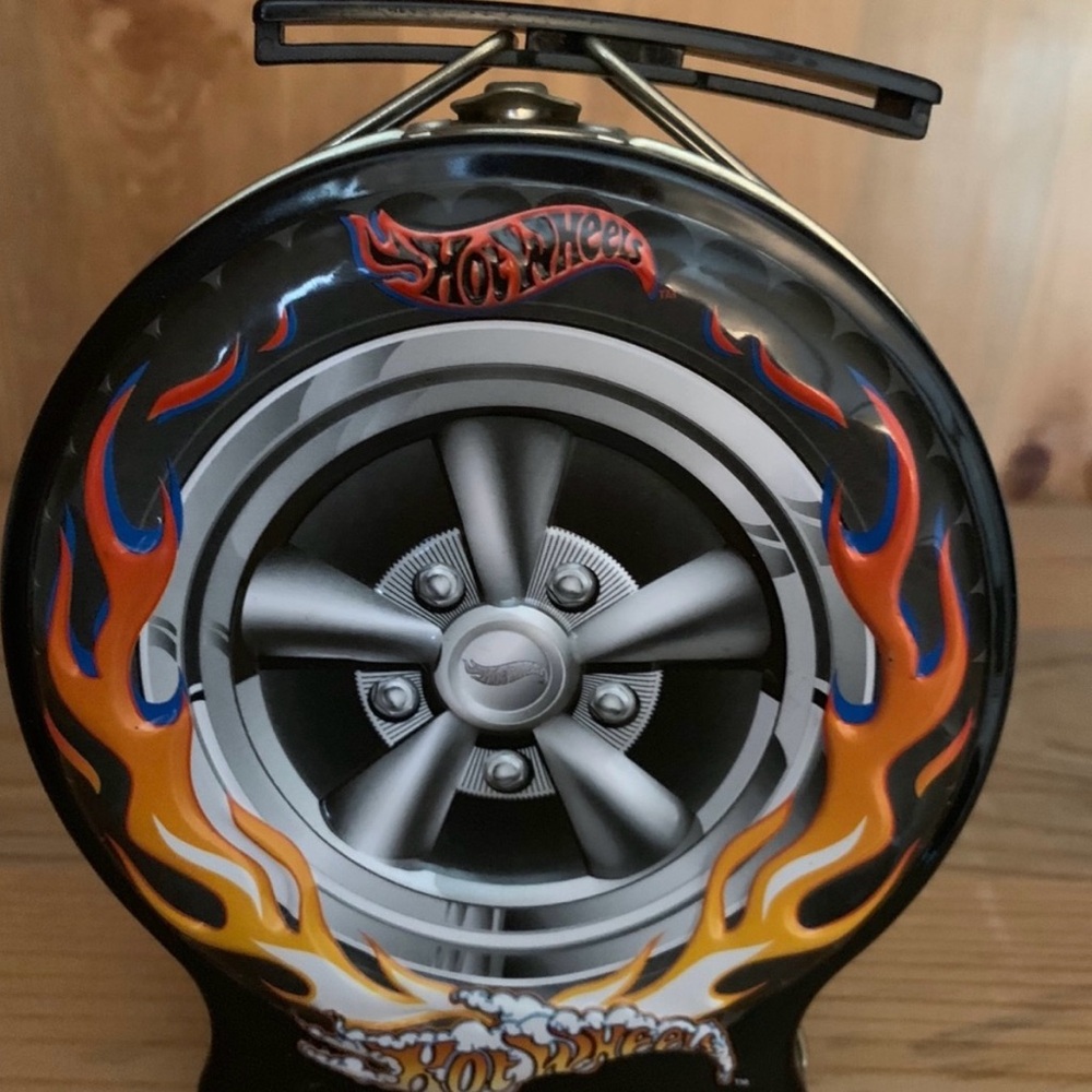 Hot Wheels miniature lunch box Great